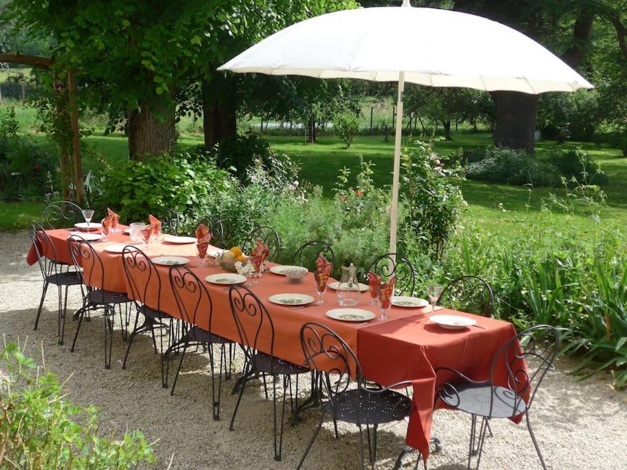 Chateau Barayre - Beautiful 12Th Century Castle With Pool And Large Garden Laussou Esterno foto