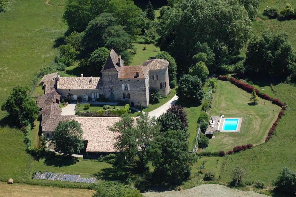 Chateau Barayre - Beautiful 12Th Century Castle With Pool And Large Garden Laussou Esterno foto